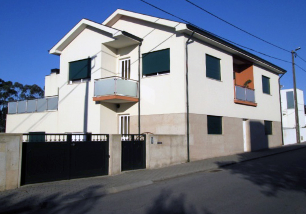 EXTERIOR FRENTE 1 DEPOIS